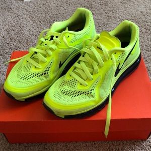 Nike Neon Green Women's Sneakers